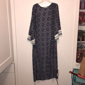 Charlotte Russe Kimono